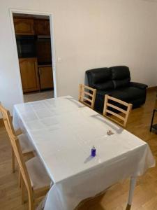 Appartements Reims centre-ville -au1er etage avec 2 chambres - 6 personnes : photos des chambres