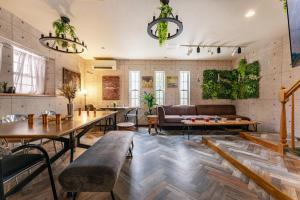 Grand Piano & Shinjuku 5min walk from station