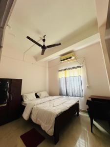 Shivam Guest House Near GNRC and Down Town Hospital