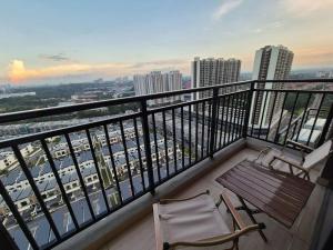 Cozy Nostalgia 2 Rooms 4 Pax - 15 min to JB Town