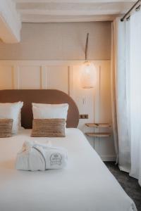 Hotels Hotel Henry II Beaune Centre : photos des chambres