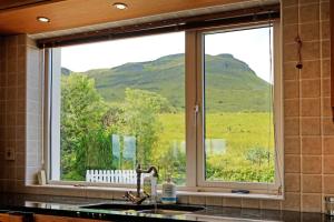 Mountain View Cottage