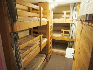Appartements RisoulSki Antares - Piscine et Sauna : photos des chambres