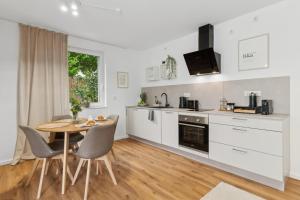 Zwei Apartments für bis zu 8 Personen zentral, modern, mit Terrasse & Balkon