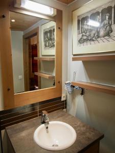 Appartements RisoulSki Antares - Piscine et Sauna : photos des chambres