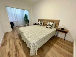 Central flat Los Cristianos Square