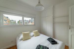 Maisons de vacances La Maison de Poupees - Plage a Pied - Hyper Centre : Maison 3 Chambres