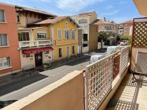 Studio à Sanary-Sur-Mer avec balcon à 200m du port