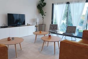 Villas Villa spacieuse avec piscine, secteur tres calme : photos des chambres