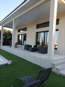 Villas Villa spacieuse avec piscine, secteur tres calme : photos des chambres