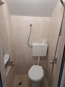 Charming Aquamarine Getaway Studio