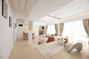 Ratchada Retreat Boutique Suites