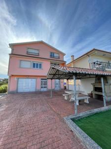 Casa Caldebarcos, frente Playa Carnota