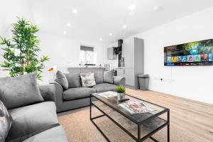 Two Bedroom Apartment - Balcony - Parking - Netflix - Wifi - 8MC