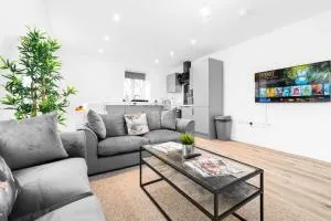 Two Bedroom Apartment - Balcony - Parking - Netflix - Wifi - 8MC - Smethwick