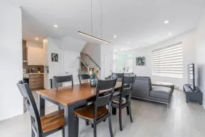 Newly Built Modern Family - 3 BR - Free Parking - Laflèche