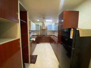 4 BHK near Max Hospital