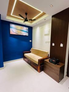 Home away from home Premium