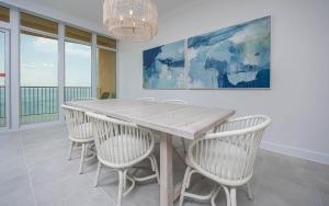 Phoenix Gulf Towers 1506 condo