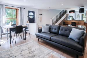 The Cottage - 2 Bedroom Cottage - Tenby