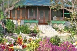 West End Road, Negril, Jamaica.