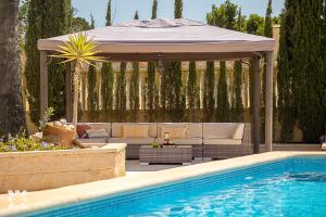 Villa Amar by Abahana Villas