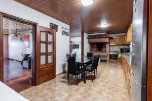 Casa Central - Peceful Mountain Retreat in Calheta