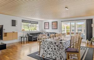 5 Bedroom Amazing Home In Jægerspris