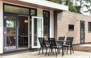 2 Bedroom Amazing Home In Hellendoorn