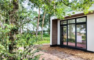 2 Bedroom Amazing Home In Hellendoorn