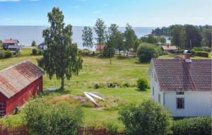 Awesome Home In Frändefors