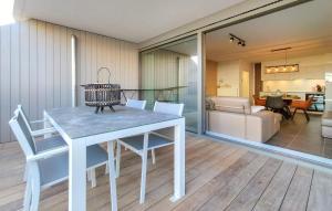 1 Bedroom Nice Apartment In Oostende