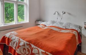 Awesome Home In Frändefors