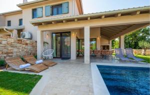 Gorgeous Home In Bale With Sauna 