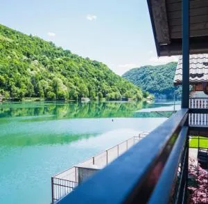 Vikendica Reset, Zvornicko jezero - Amajić