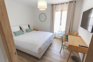 Hotels Le Baguier : photos des chambres