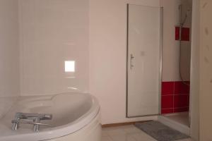 Appartements Cholet, en Centre-Ville et Spacieux, Proche du Parc du Puy DuFou : photos des chambres