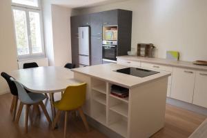 Appartements Cholet, en Centre-Ville et Spacieux, Proche du Parc du Puy DuFou : photos des chambres