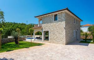 Lovely Home In Sveti Viddobrinjski With Wifi