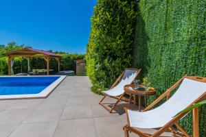 Villa Ida, a charming villa in a rustic setting