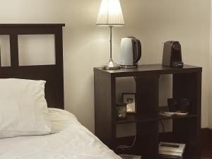 Appartements Immeuble de charme au coeur de Dreux : Chambre Double ou Lits Jumeaux avec Salle de Bains Privative