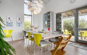 3 Bedroom Awesome Home In Grenaa