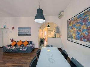Apartment mit 2 Schlafzimmern und Stadtblick