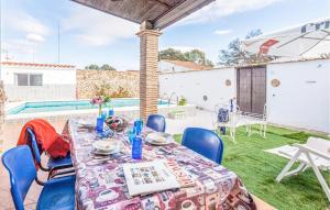 3 Bedroom Stunning Home In Peñaflor