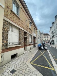 Appartements Immeuble de charme au coeur de Dreux : Chambre Double ou Lits Jumeaux