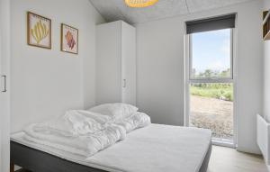 Beautiful Home In Nykøbing M With Wifi