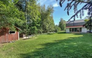 Nice Home In Vislanda With Wifi