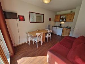 Appartement 2 pièces pour 4 pers, balcon sud et près télécabine - FR-1-265-206