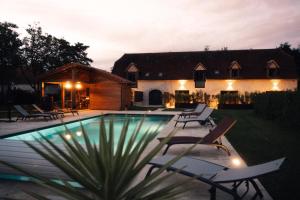 Maisons de vacances Les Noyers De Gaudelle : photos des chambres