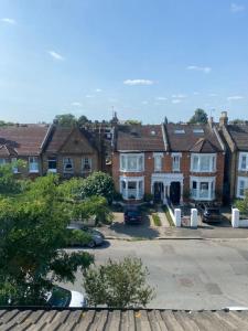 Cosy Attic Flat East London